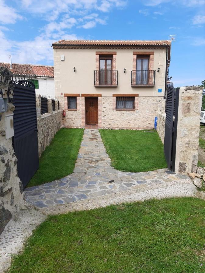 Villa La Portada De Abajo Gallegos Exterior foto